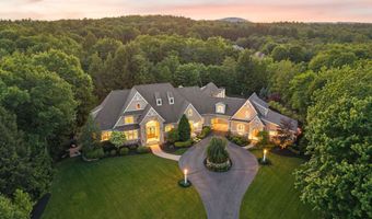 1 Willowbrook Ct, Bedford, NH 03110