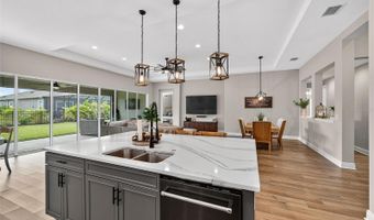 5519 MADRIGAL Way, Apollo Beach, FL 33572