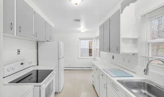 35 Burnham Rd, Avon, CT 06001