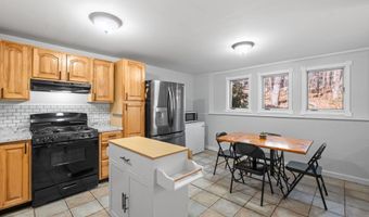 75 Hemlock Hill Rd, Campton, NH 03223