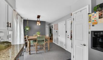 1510 Morning Sun Dr, Ballwin, MO 63021