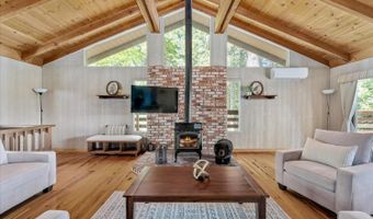 2594 Navajo Dr, Arnold, CA 95223