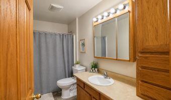 705 SW 13th Ave, Aberdeen, SD 57401