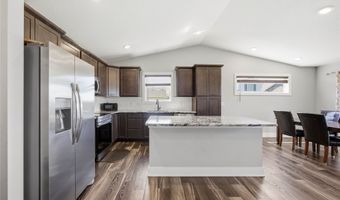 706 NE Country Meadow Dr, Ankeny, IA 50021
