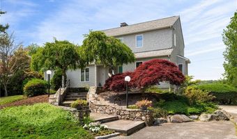96 Starr Dr, Narragansett, RI 02882