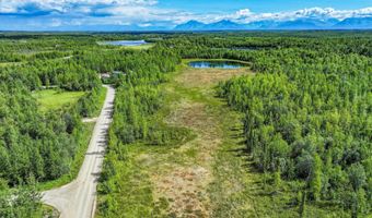 15742 W Huskie Dr, Big Lake, AK 99652