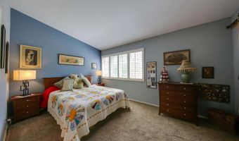 6854 Maple Leaf Dr, Carlsbad, CA 92011