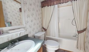 141 Old S Durham Hwy, Acra, NY 12405