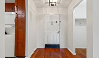 5904 MOUNT EAGLE Dr 105, Alexandria, VA 22303