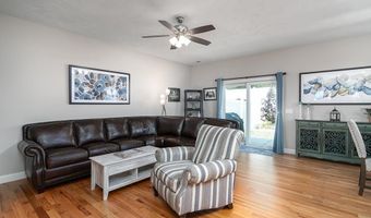 81 Batcheller Ave, Cranston, RI 02920