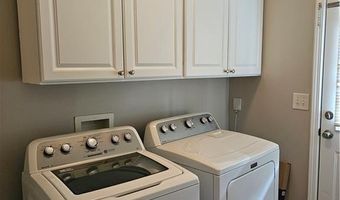 1021 Thornborough Dr, Alpharetta, GA 30004