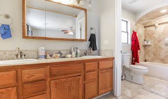 1358 Lindberg Ave, Alamogordo, NM 88310