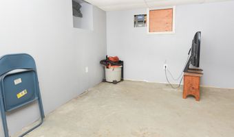 181 Sampson St, Bridgeport, CT 06606