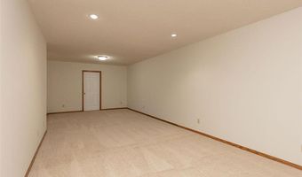 14387 Embassy Way, Apple Valley, MN 55124