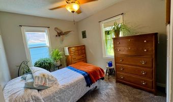 810 S Merton St, Aberdeen, SD 57401