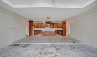 140 NE 7th St, Belle Glade, FL 33430