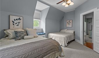 434 Bellevue Ave 3A, Newport, RI 02840