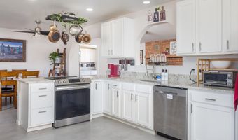 370 E Silverwood Ln, Benson, AZ 85602