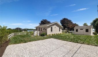 17 Goose Island Rd, Narragansett, RI 02882