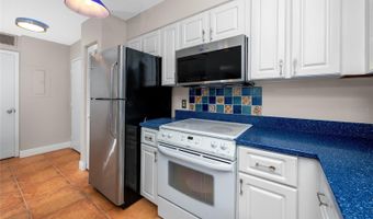 2333 FEATHER SOUND Dr B705, Clearwater, FL 33762