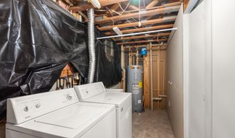 8470 NICOLE Ct, Annandale, VA 22003