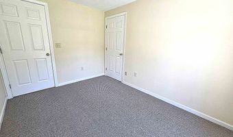 17 Winwood Dr, Barnstead, NH 03225