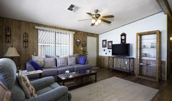 450 W SUNWEST Dr 18, Casa Grande, AZ 85122