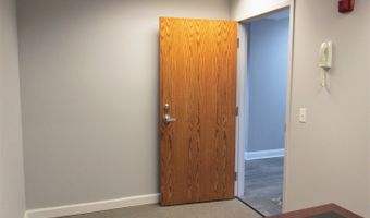 275 Stonegate Rd, Algonquin, IL 60102