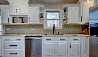 39 Lasky Rd, Beacon Falls, CT 06403