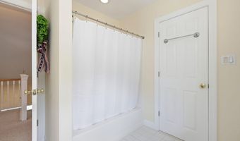 104 Talford Dr, Atlantic Beach, NC 28512