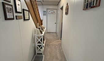 2927 Pine Ave, Altoona, PA 16601
