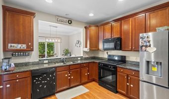 71 Kendall Ct 71, Bedford, MA 01730