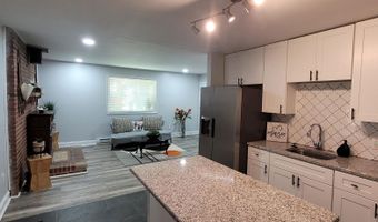 7 Holiday Ct, Albrightsville, PA 18210