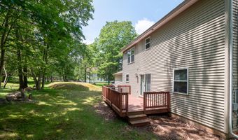 66 Foothill Rd, Albrightsville, PA 18210