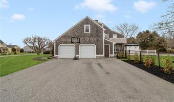 53 River Run Rd, Middletown, RI 02842