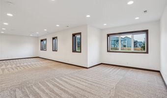 218 34th St SE, Altoona, IA 50009