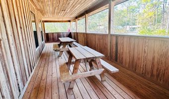 1651 Linden Rd, Apalachicola, FL 32320