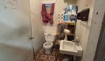 171 Hobart Ave, Bayonne, NJ 07002