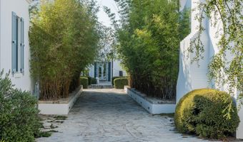 27 Admiralty Row 305, Alys Beach, FL 32461