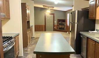 2 Windsor Dr, Alfred, ME 04002