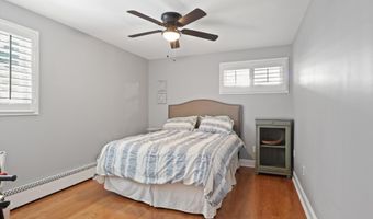 4534 LA SALLE Ave, Alexandria, VA 22304