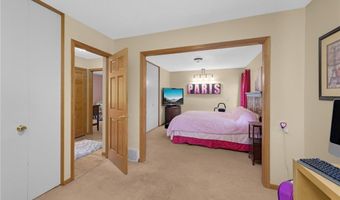 846 Jonathan Dr, Apple Valley, MN 55124