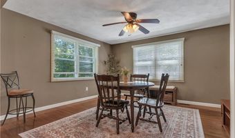 27 Fairway Dr, North Kingstown, RI 02852