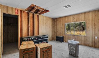 18371 View Point Dr, Anderson, CA 96007
