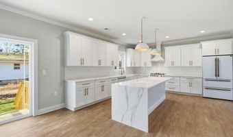 421 Roland Ave, Bayville, NJ 08721