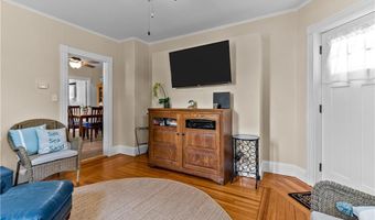 291 Maple Ave 1, Barrington, RI 02806