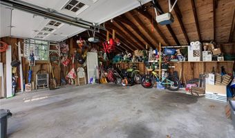 34 Terrace Dr, East Greenwich, RI 02818