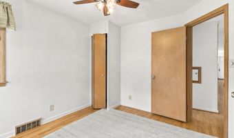 2627 W HEATHER Ave, Appleton, WI 54914