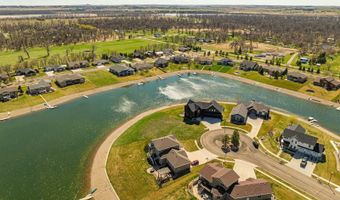 3821 Neptune Cir, Bismarck, ND 58504