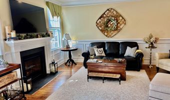 20 Great Hill Dr 20, Bethel, CT 06801